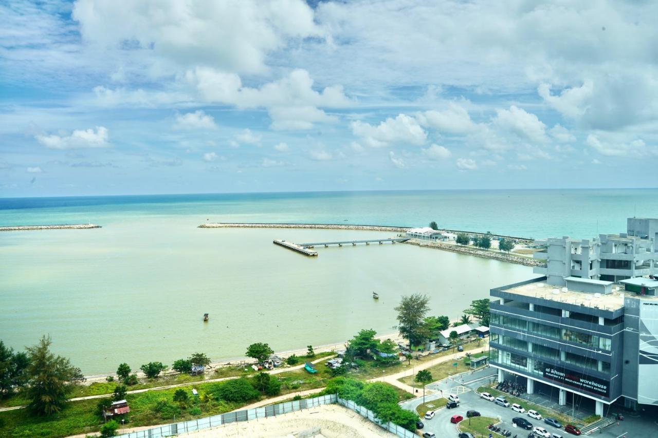 Casa Callisto Homestay - New Seaview With Pool 3Br Apartment Ladang Tanjung Куала Теренгану Екстериор снимка
