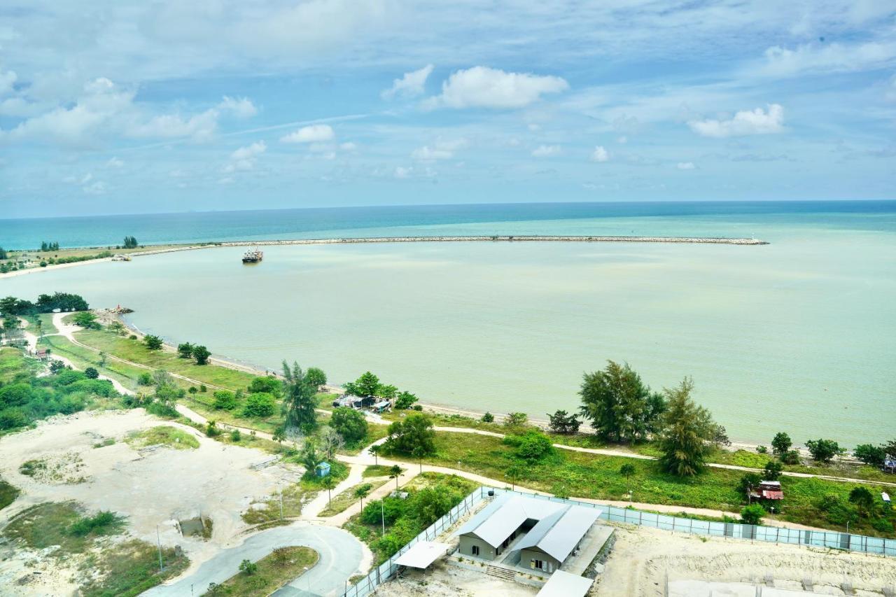 Casa Callisto Homestay - New Seaview With Pool 3Br Apartment Ladang Tanjung Куала Теренгану Екстериор снимка